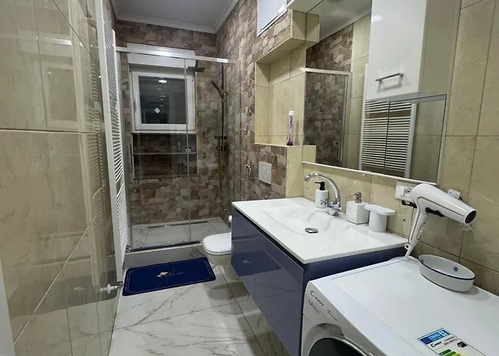 Leomar Apartment