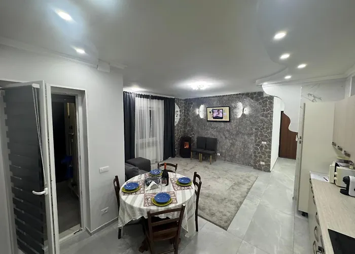 Apartment Leomar *
